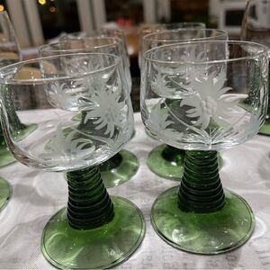 Luminarc-France Crystal D’Arques green beehive Roemer glasses, floral hand
